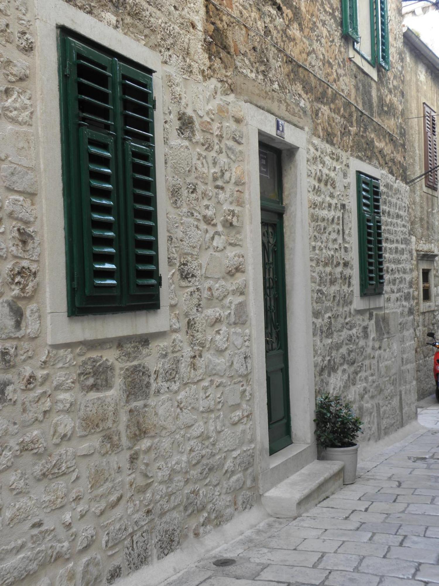 Hotel Pansion Šibenik Exterior foto